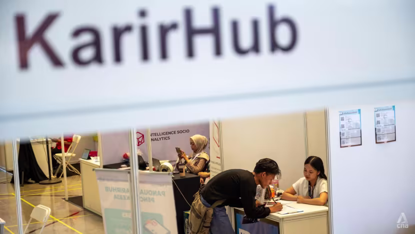 Catalyst for Business Owners: 3 Practical Ways to Tackle Unemployment in Indonesia